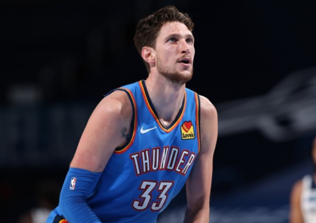 米兰体育APP-窗口期NBA总决赛传出新动向；托特纳姆刷新队史纪录；管理层表态：更衣室稳定；年轻球员得到机会的简单介绍